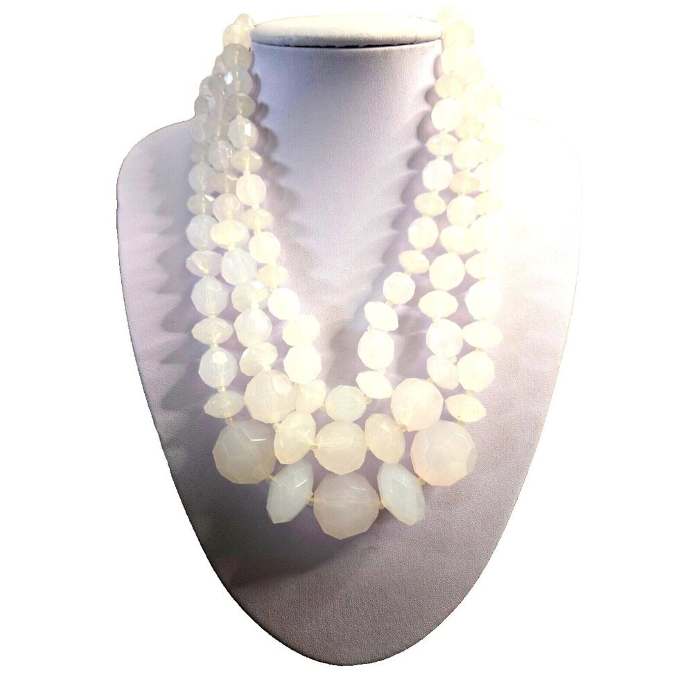 Stunning Vintage Lucite Faceted Graduated Triple Strand Necklace in shiny White